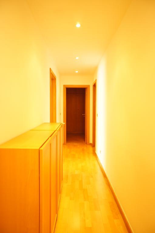 Modern Apartment Near The Bridge Lisboa Exterior foto